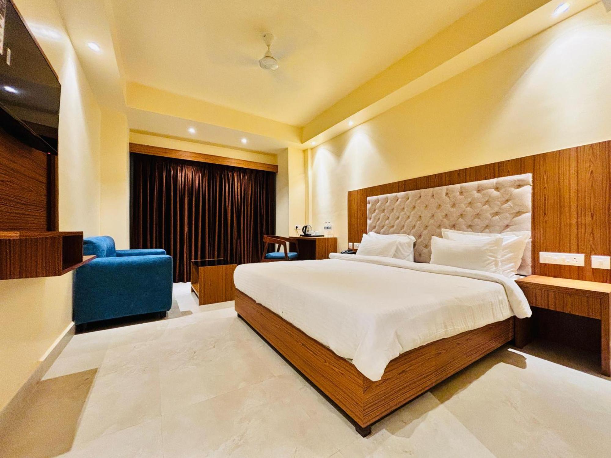 Petal Hotel