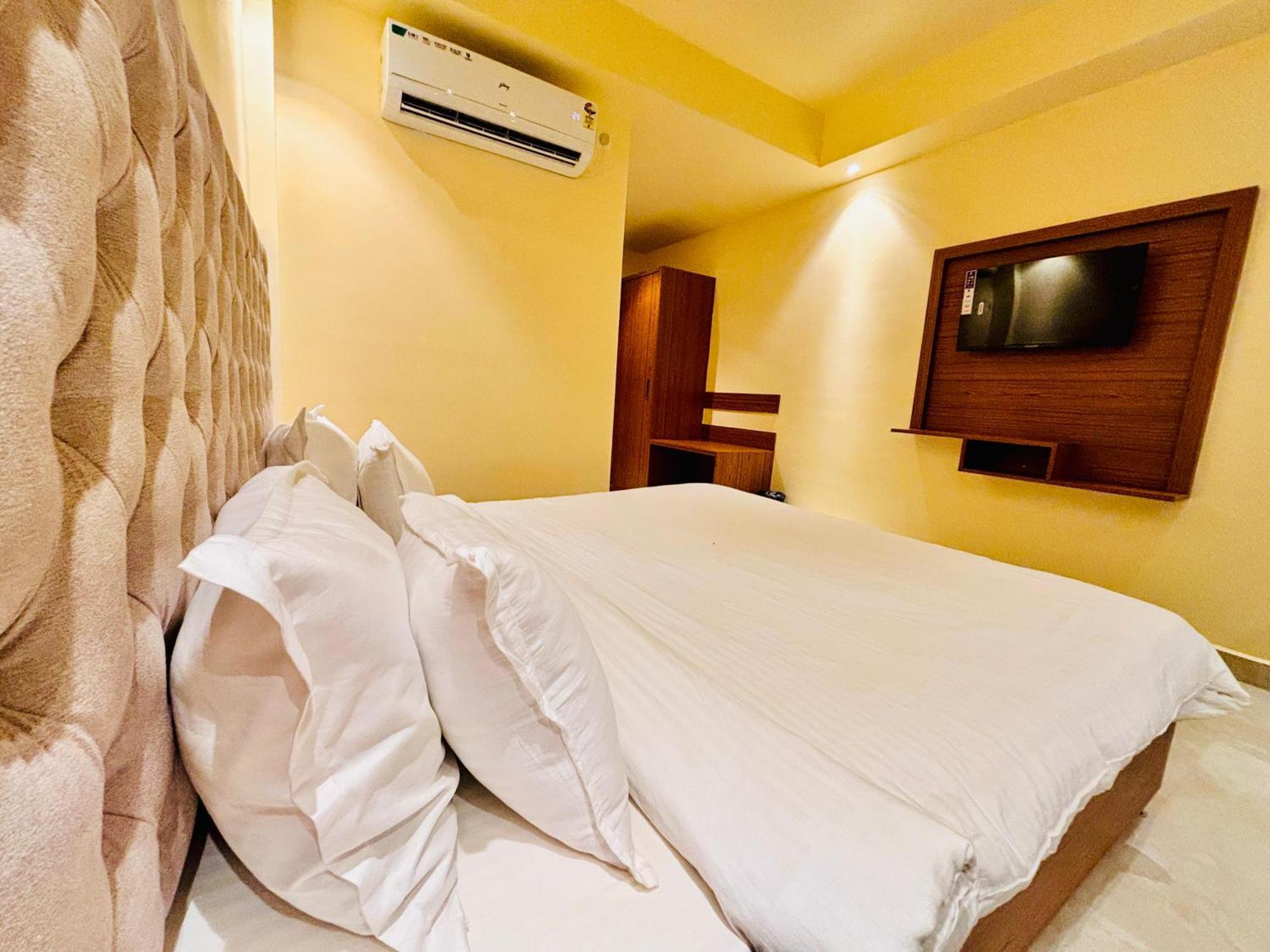 Petal Hotel Puri