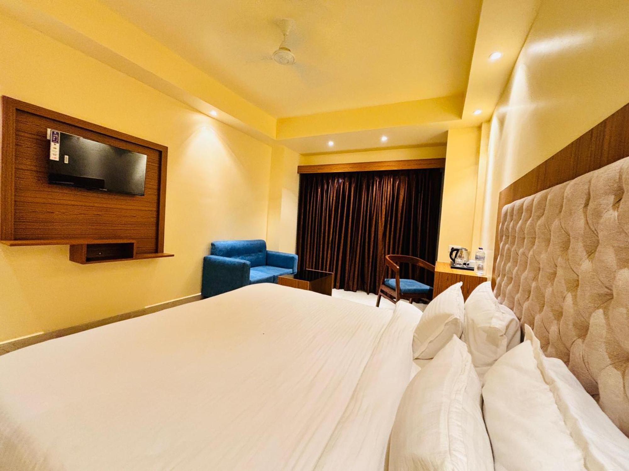Hotel Petal Puri